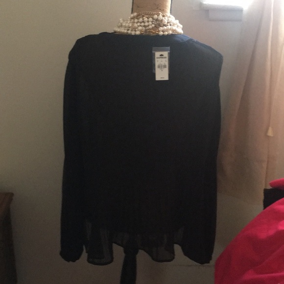Express Black Fancy Top - Picture 4 of 11